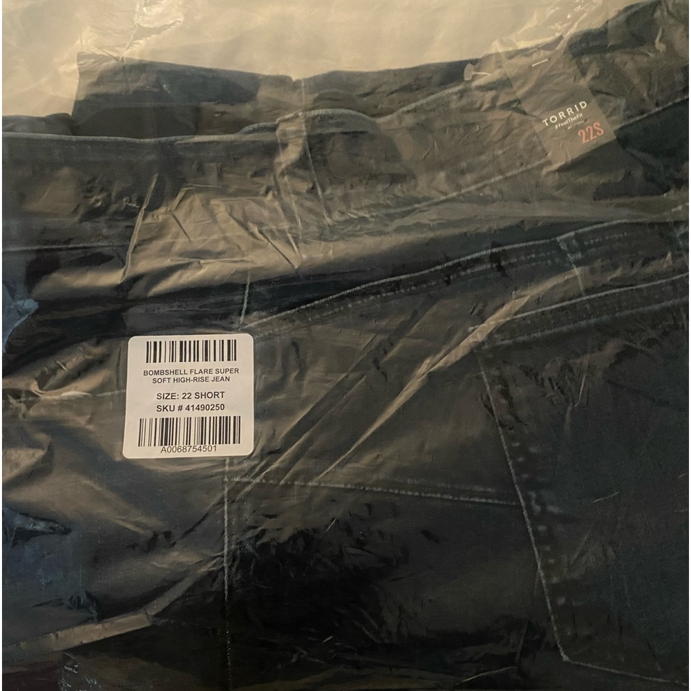 New Torrid Jeans never taken out of the plastic. Open to all offers